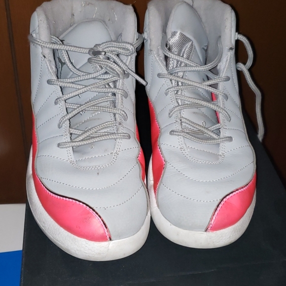 jordan 12s girls